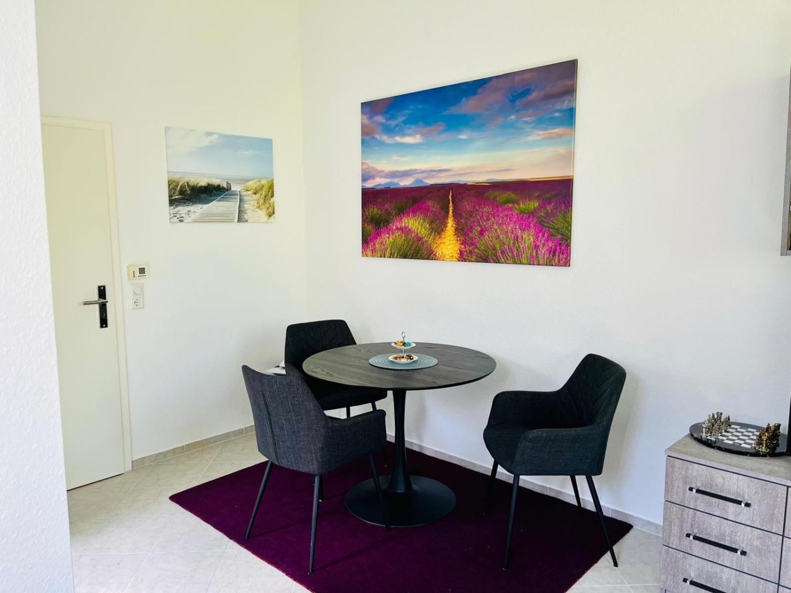 Zentrale Ferienwohnung Am Buhlschen Park In Deidesheim Exterior photo